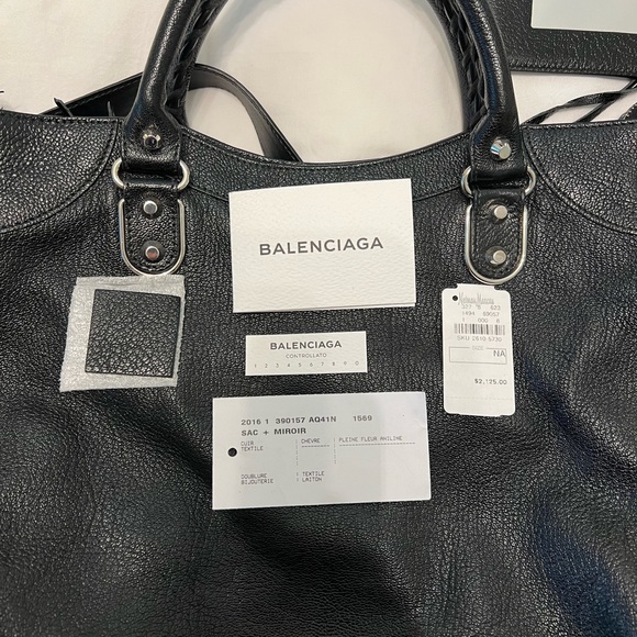 BALENCIAGA Classic City Metallic Edge Black with Silver Hardware- 2016 - Picture 4 of 6